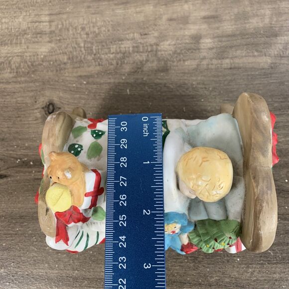 Vintage Sleeping Child Christmas Ceramic Music Box Silent Night - Tested - Picture 10 of 11